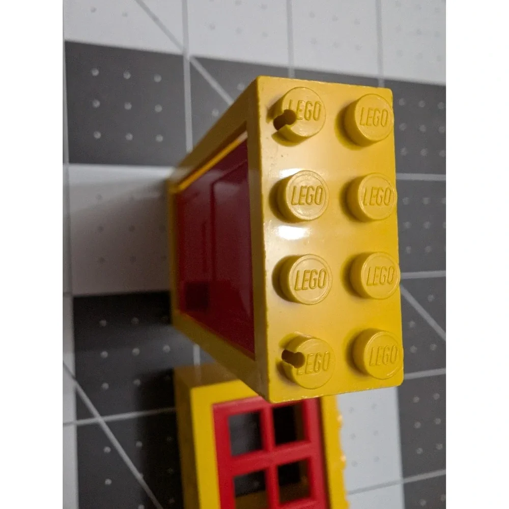 Lego‎ Branded Window & Door lot two yellow red replacement part